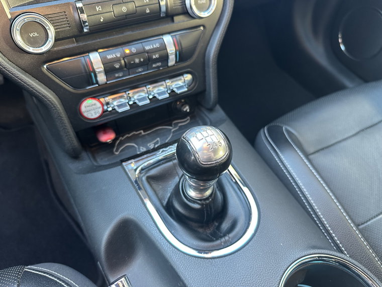 Vehicle Image 24