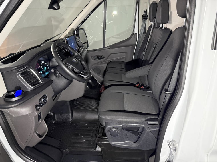 Vehicle Image 31
