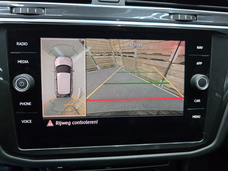 Vehicle Image 17