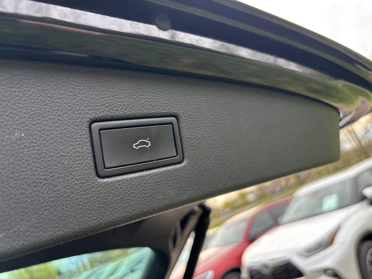 Vehicle Image 27