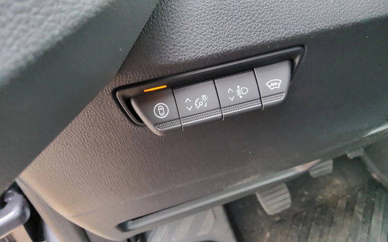 Vehicle Image 20