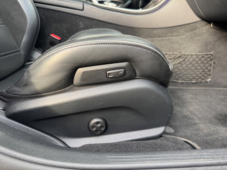 Vehicle Image 41