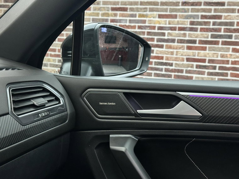 Vehicle Image 52