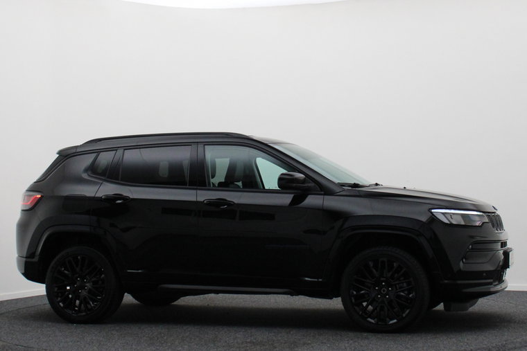 Vehicle Image 23