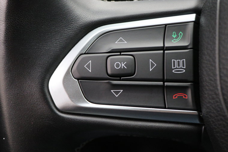 Vehicle Image 42