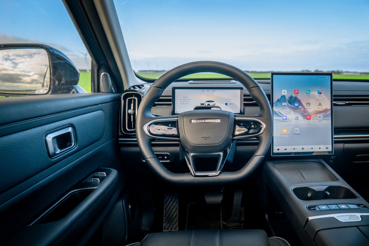 Vehicle Image 11