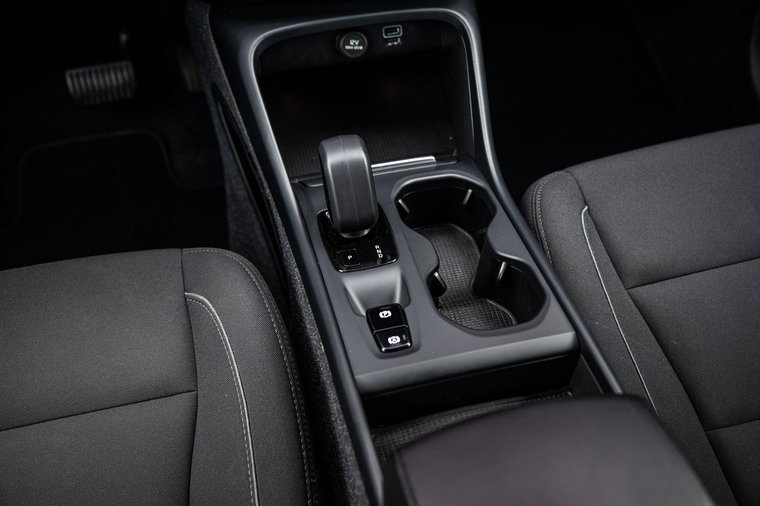 Vehicle Image 13