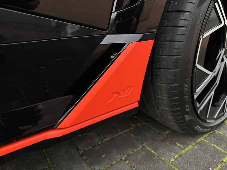 Vehicle Image 33