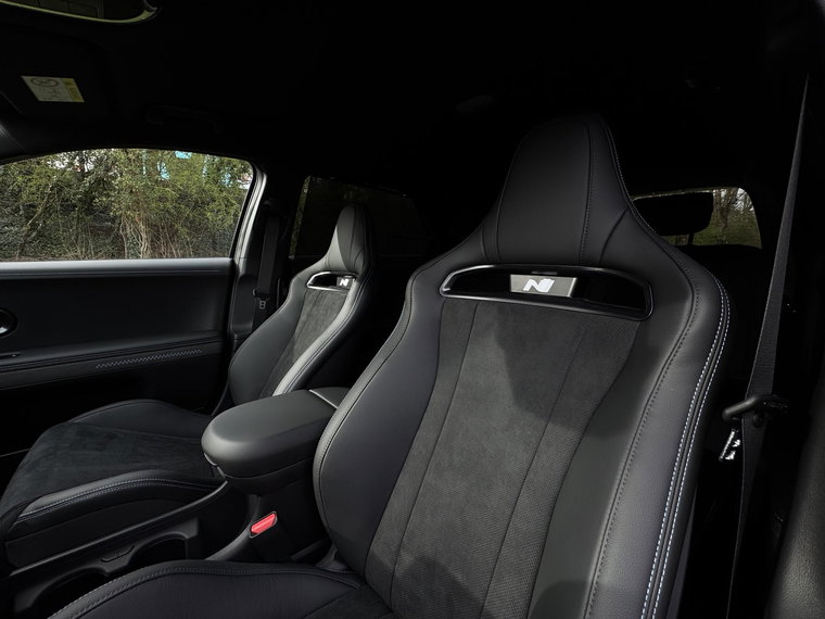 Vehicle Image 37