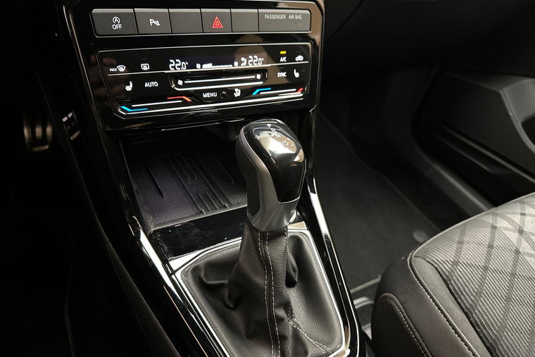 Vehicle Image 31
