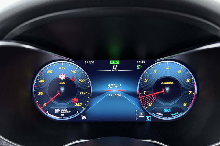 Vehicle Image 25