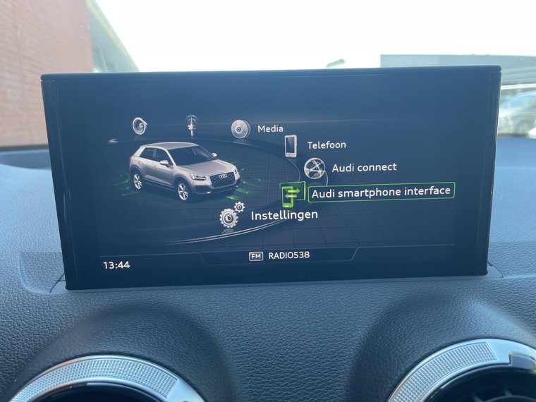Vehicle Image 19