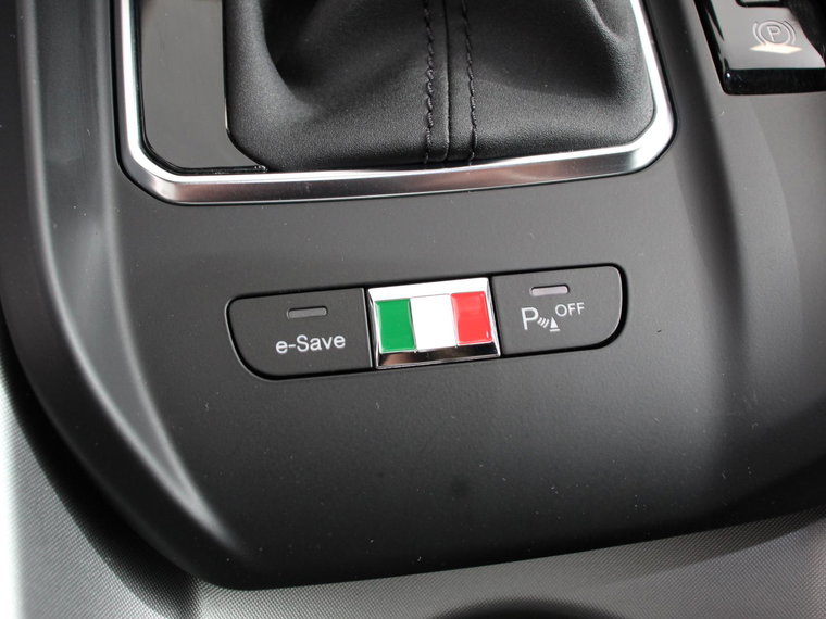 Vehicle Image 39