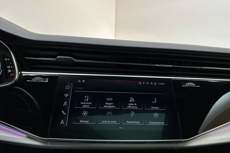 Vehicle Image 33