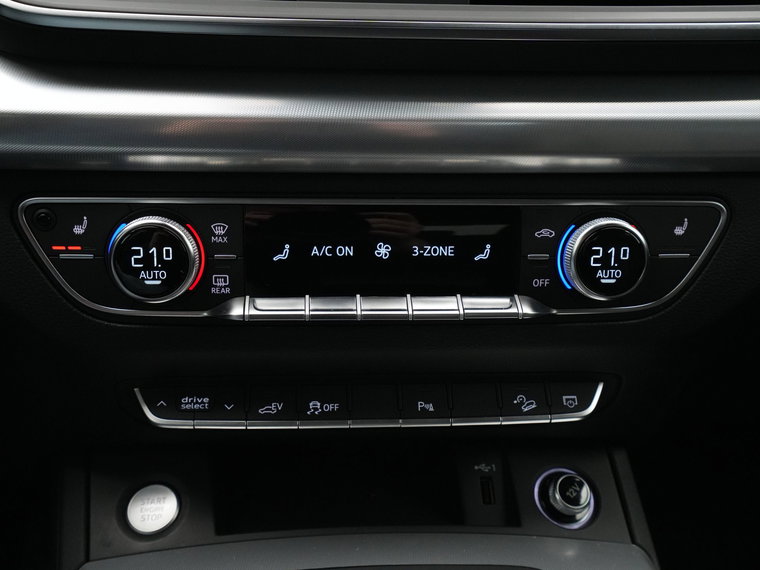 Vehicle Image 27