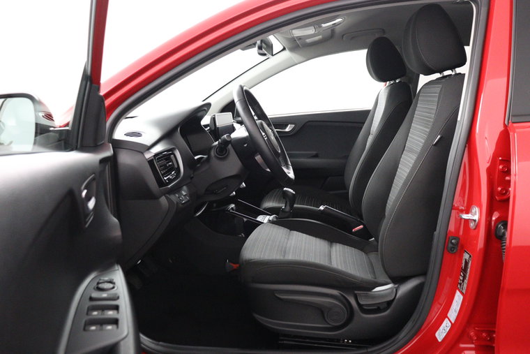 Vehicle Image 16