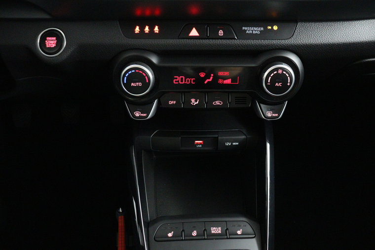 Vehicle Image 24