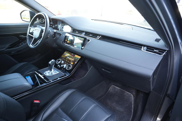 Vehicle Image 25