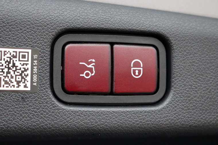Vehicle Image 35