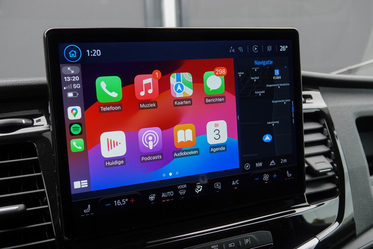 Vehicle Image 11
