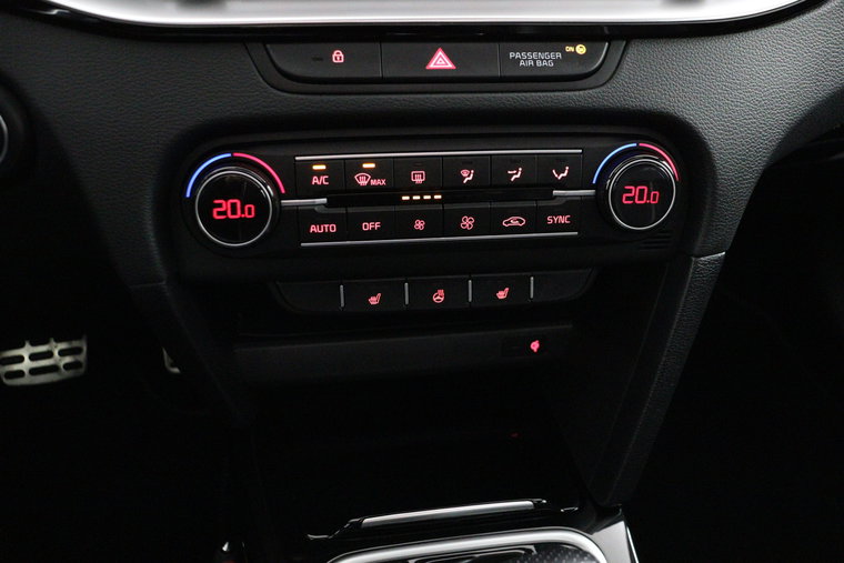 Vehicle Image 26