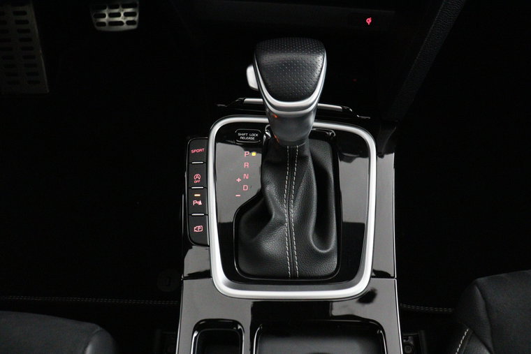Vehicle Image 28