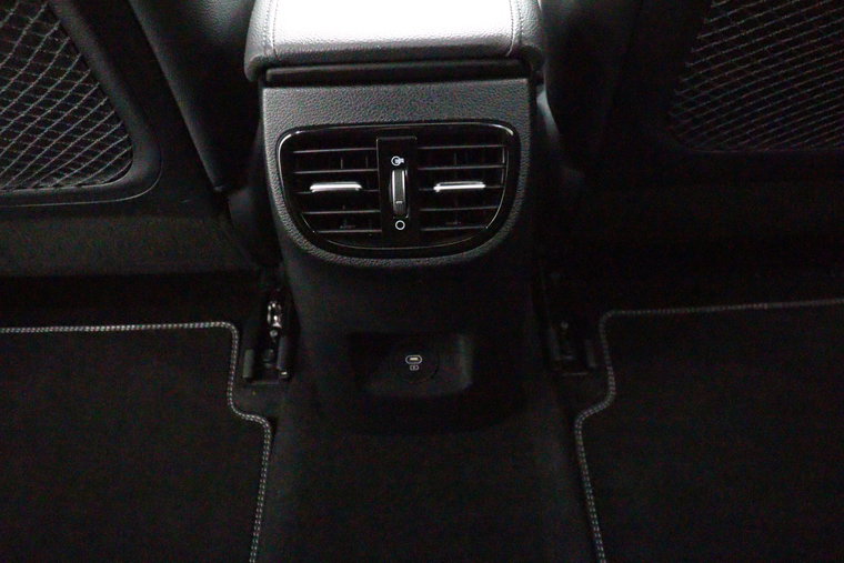 Vehicle Image 41
