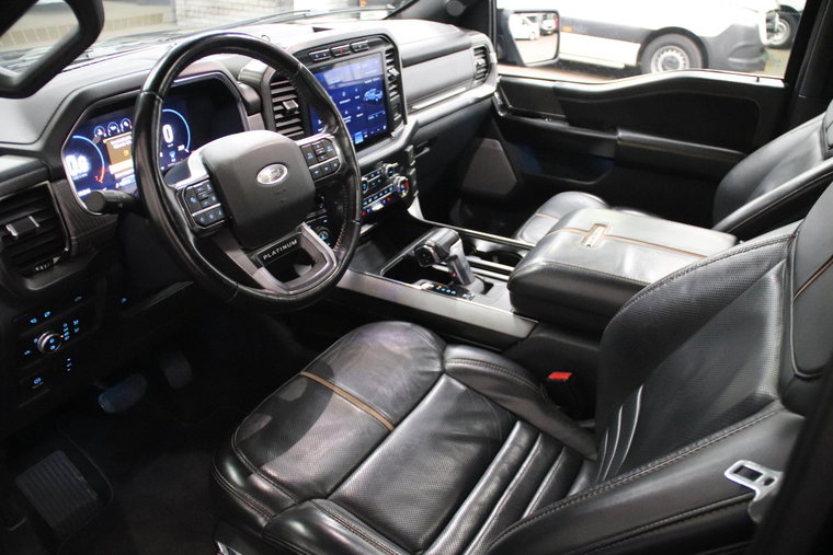 Vehicle Image 8