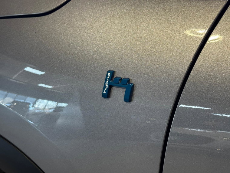 Vehicle Image 16