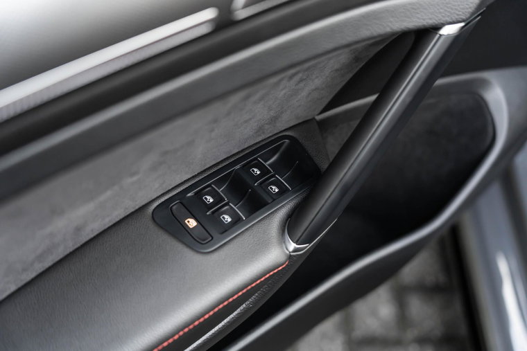 Vehicle Image 45