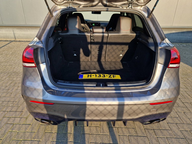 Vehicle Image 18