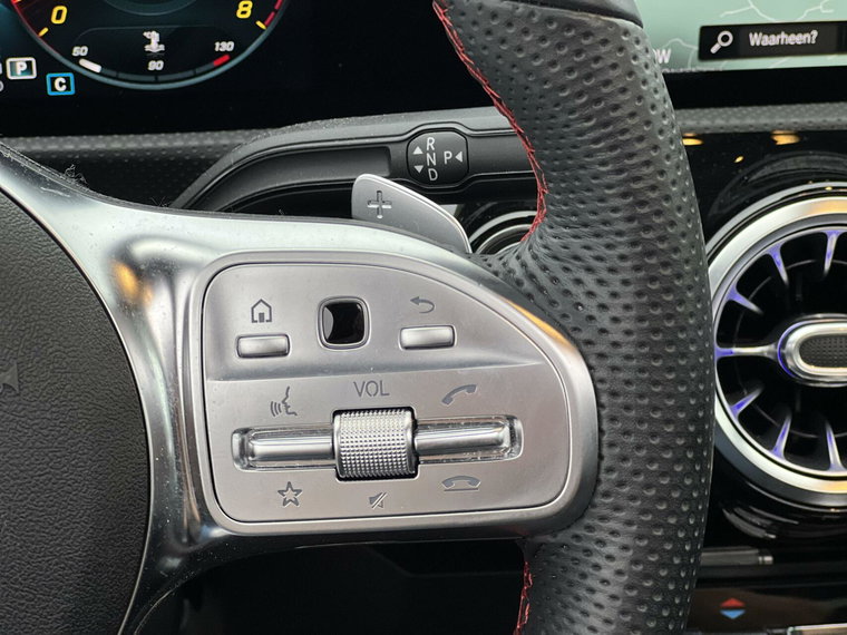 Vehicle Image 24