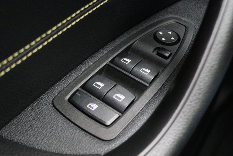 Vehicle Image 33