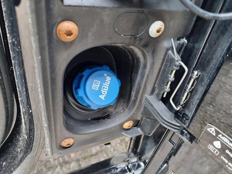 Vehicle Image 21