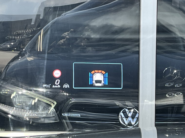 Vehicle Image 36