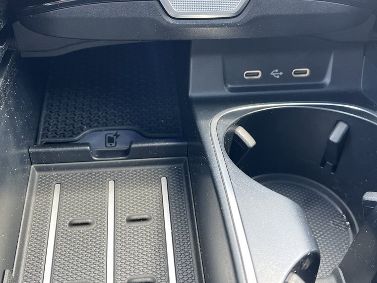 Vehicle Image 46
