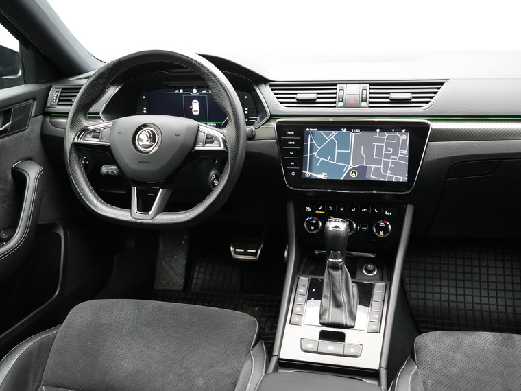 Vehicle Image 32