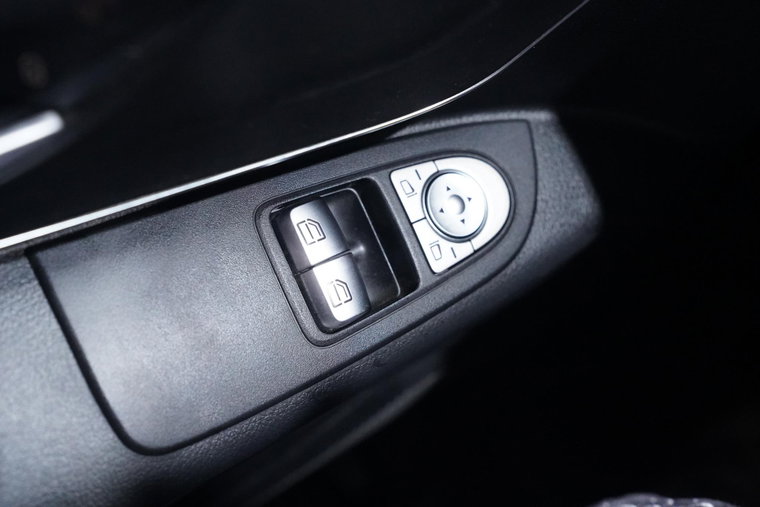 Vehicle Image 39