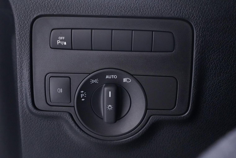 Vehicle Image 40