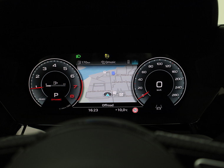 Vehicle Image 16