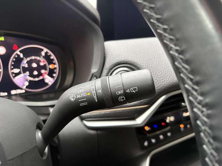 Vehicle Image 27
