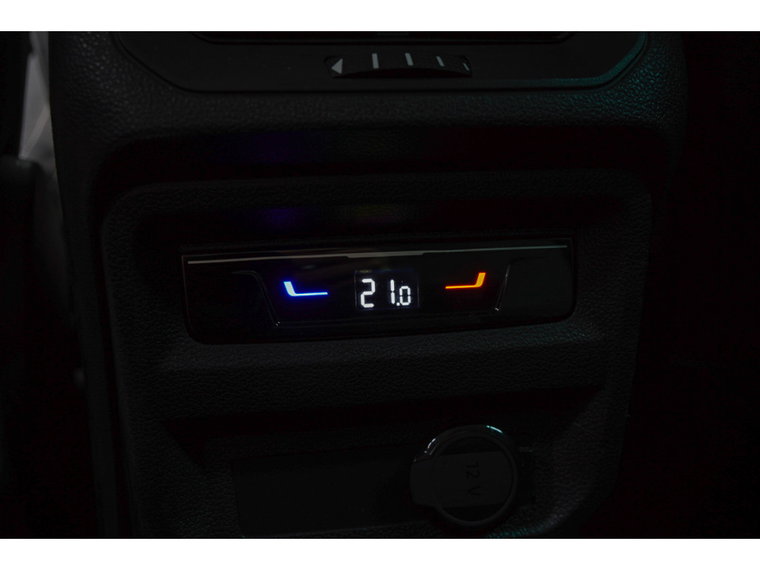 Vehicle Image 43