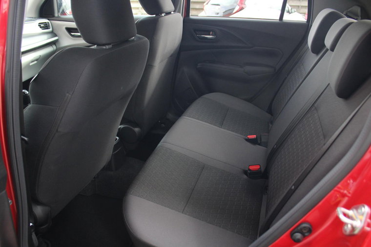 Vehicle Image 21