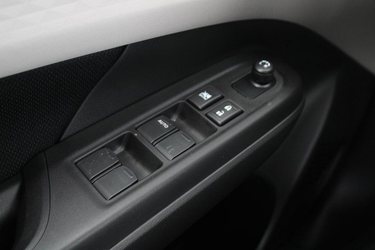 Vehicle Image 37