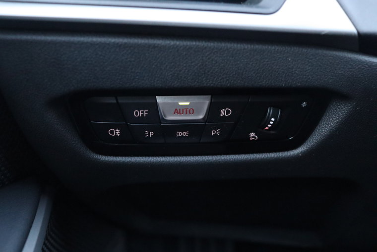 Vehicle Image 28