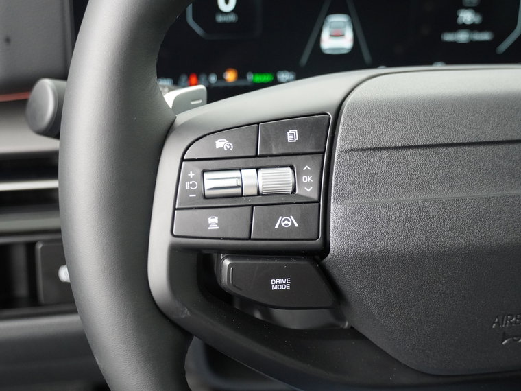 Vehicle Image 26