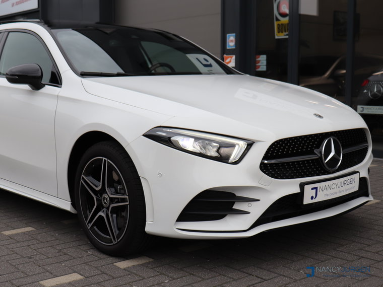 Vehicle Image 28