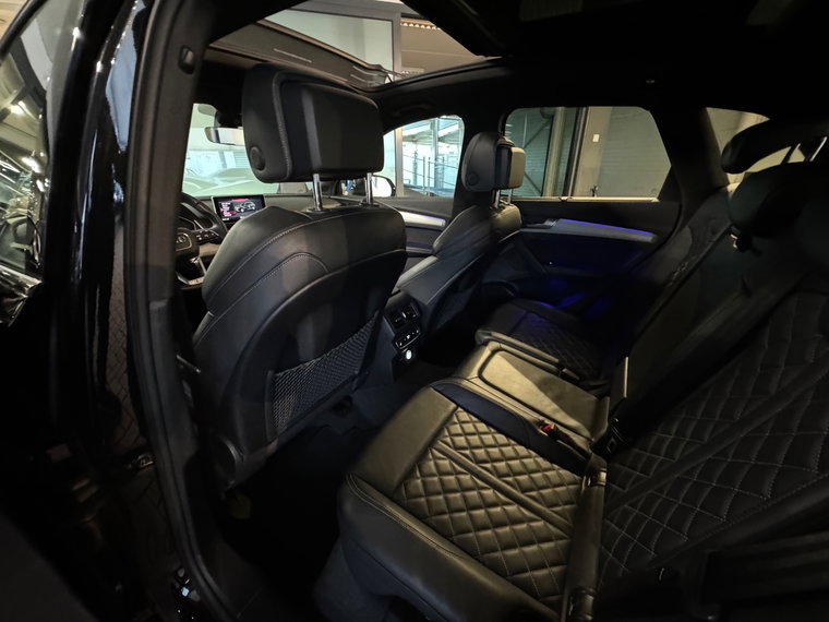 Vehicle Image 35