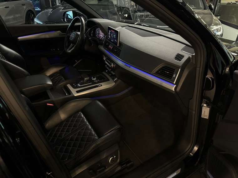 Vehicle Image 37