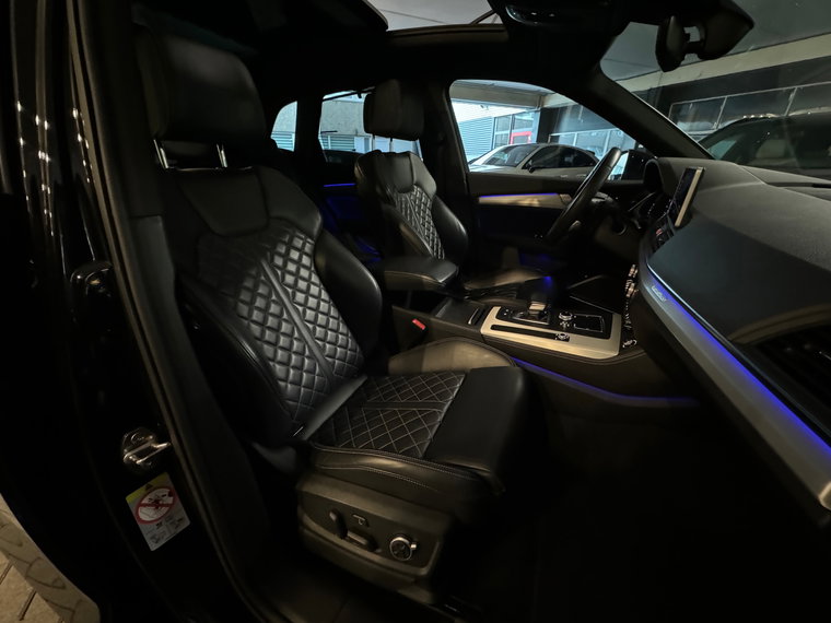Vehicle Image 38